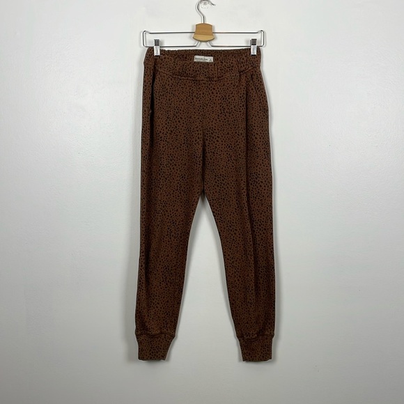 Abercrombie & Fitch Sweatpants Womens Small Animal Print 2 Pocket Elastic Waist - Picture 1 of 8